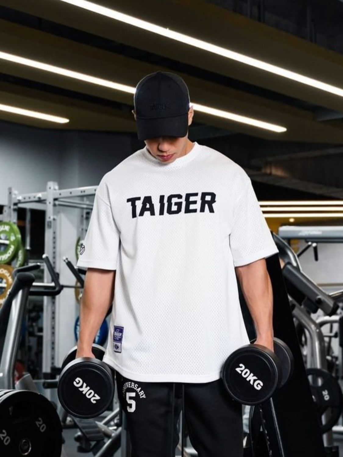 02c4de9f-fd48-4ce4-8ae8-d8d698e6fcc5-Max