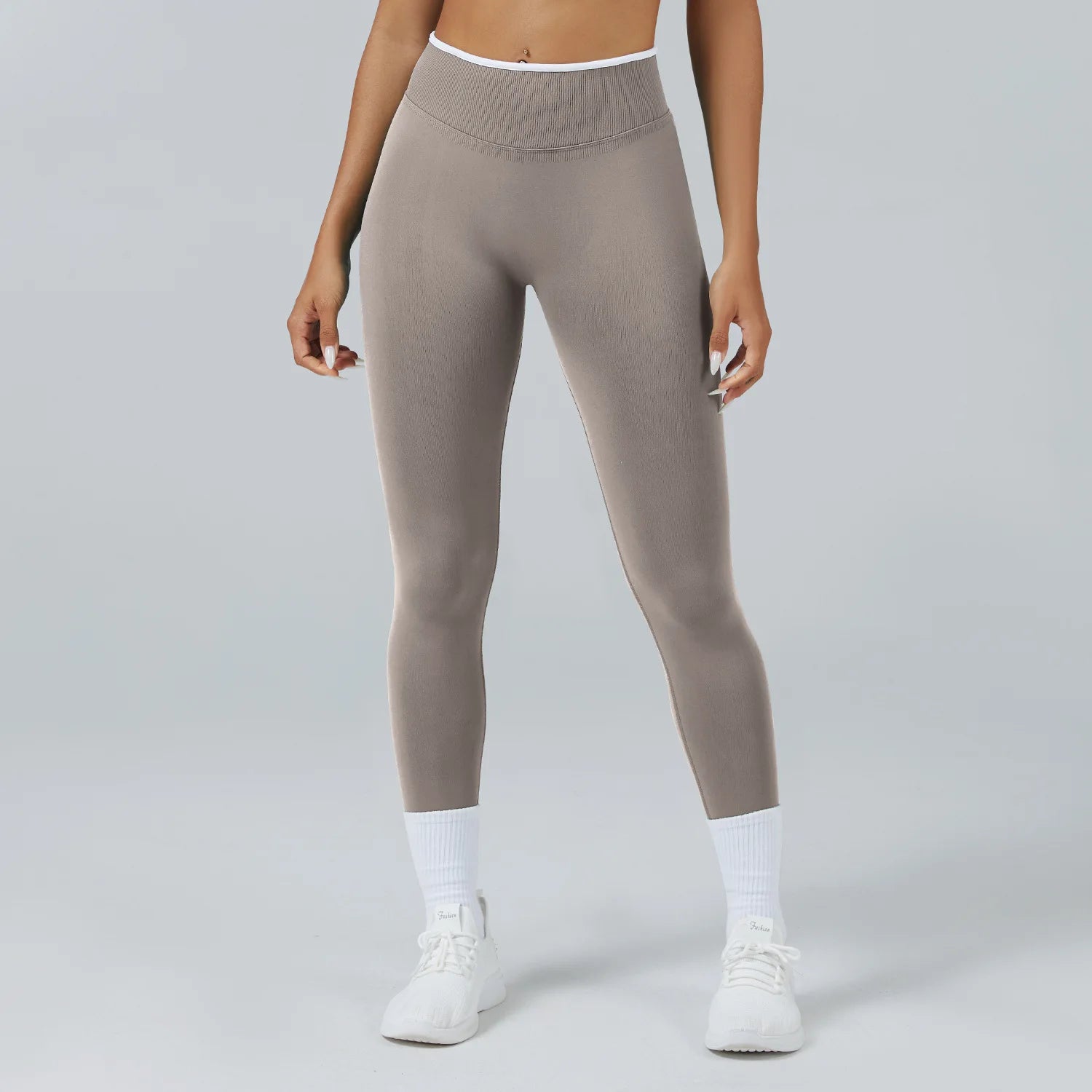 Seamless Butt Lifting Yoga Leggings – Tummy Control, Quick-Dry & Stylish Fit for Running & Outdoor