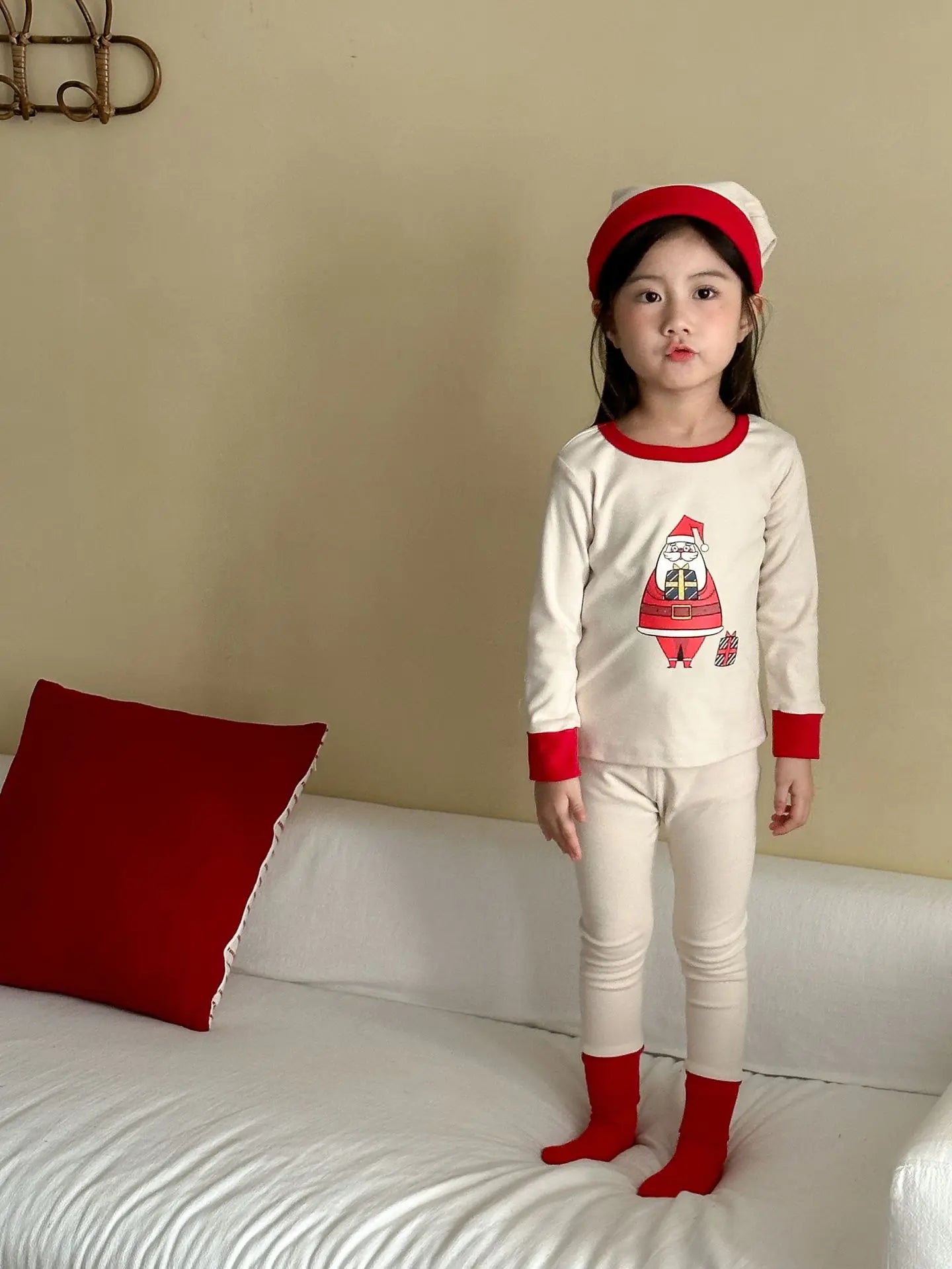 2025 Christmas Kids Pajamas Sets 1-8Y Baby Girls Boys Santa Claus Print Long Sleeve Top Pants with Hat Children Homewear Outfit
