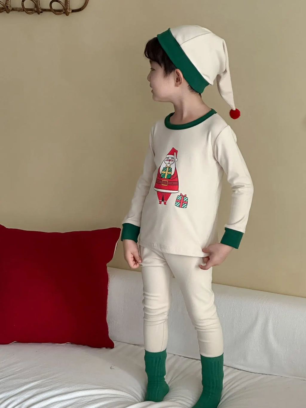 2025 Christmas Kids Pajamas Sets 1-8Y Baby Girls Boys Santa Claus Print Long Sleeve Top Pants with Hat Children Homewear Outfit